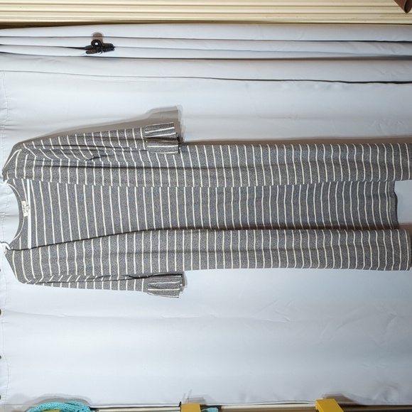 Umgee Sweaters - Umgee striped duster length open front side slit grey white cardigan boho beach